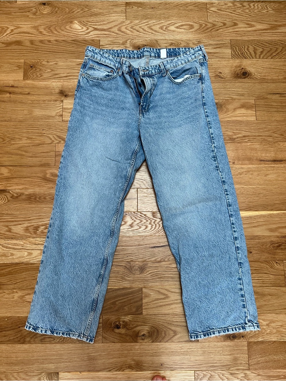 H&M &Denim Light Blue Baggy Boyfriend Jeans w/ Low Waist & Distressed Hem